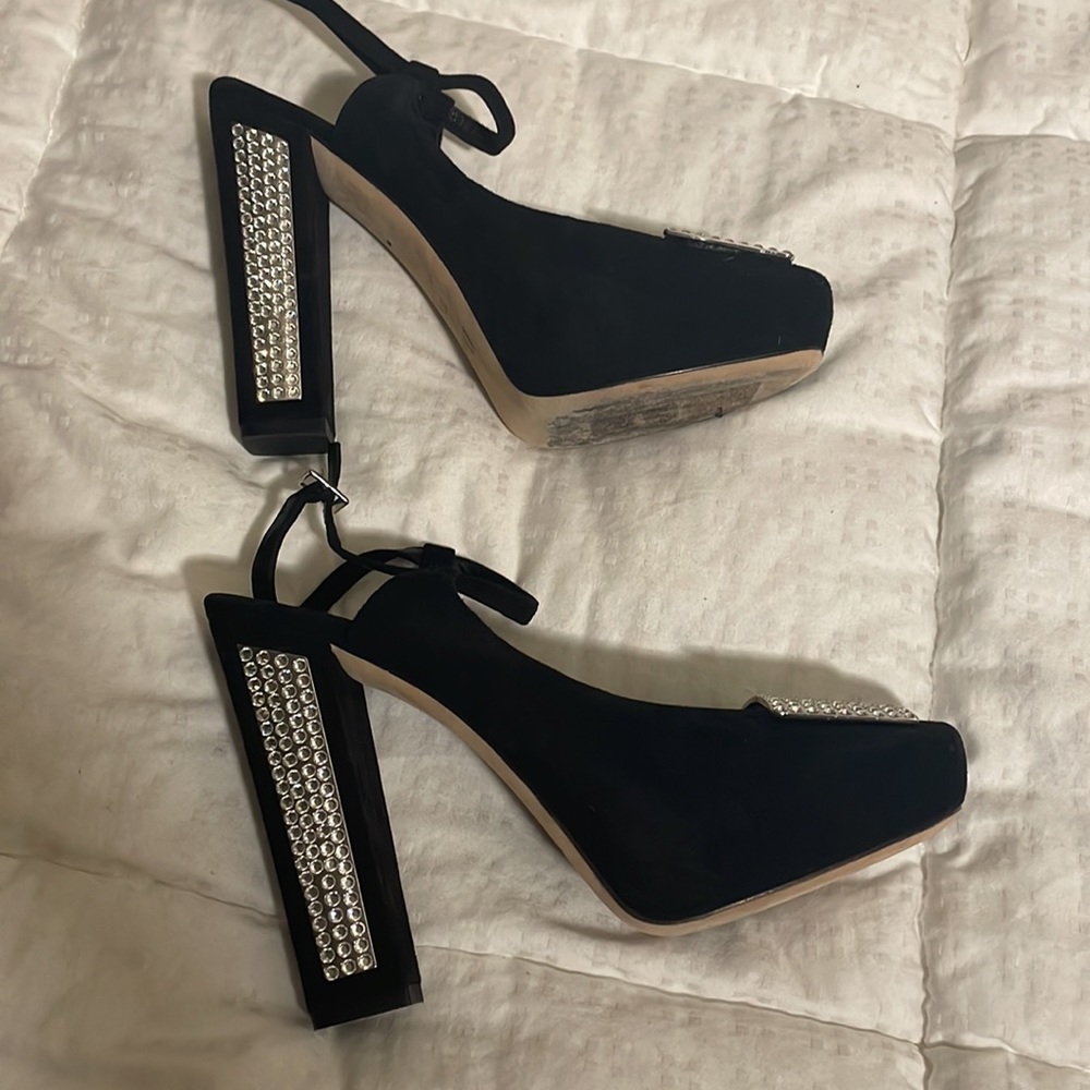 Authentic Christian Dior worn one time Shoe size is 37.5 ( MINT ) - Picture 16 of 17